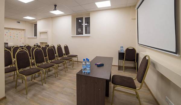 Конференц-зал в отеле на 35 человек фото №108225