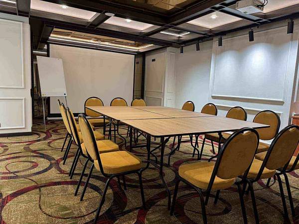 Конференц-зал «Солнечный» в укрытии в отеле Optima Collection Подол Плаза фото №114371