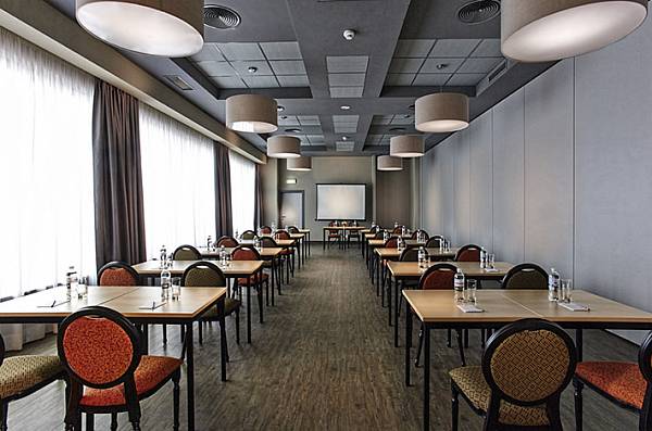 Конференц-зал №1 в дизайн-отеле «Мануфактура» фото №108037