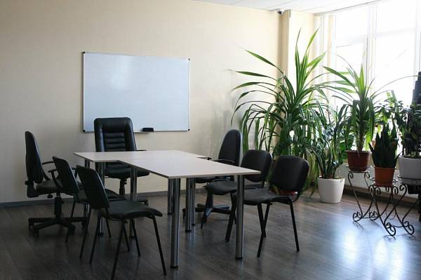 Конференц-залы  «Ракурс» на 30 - 50 - 100 человек фото №112922